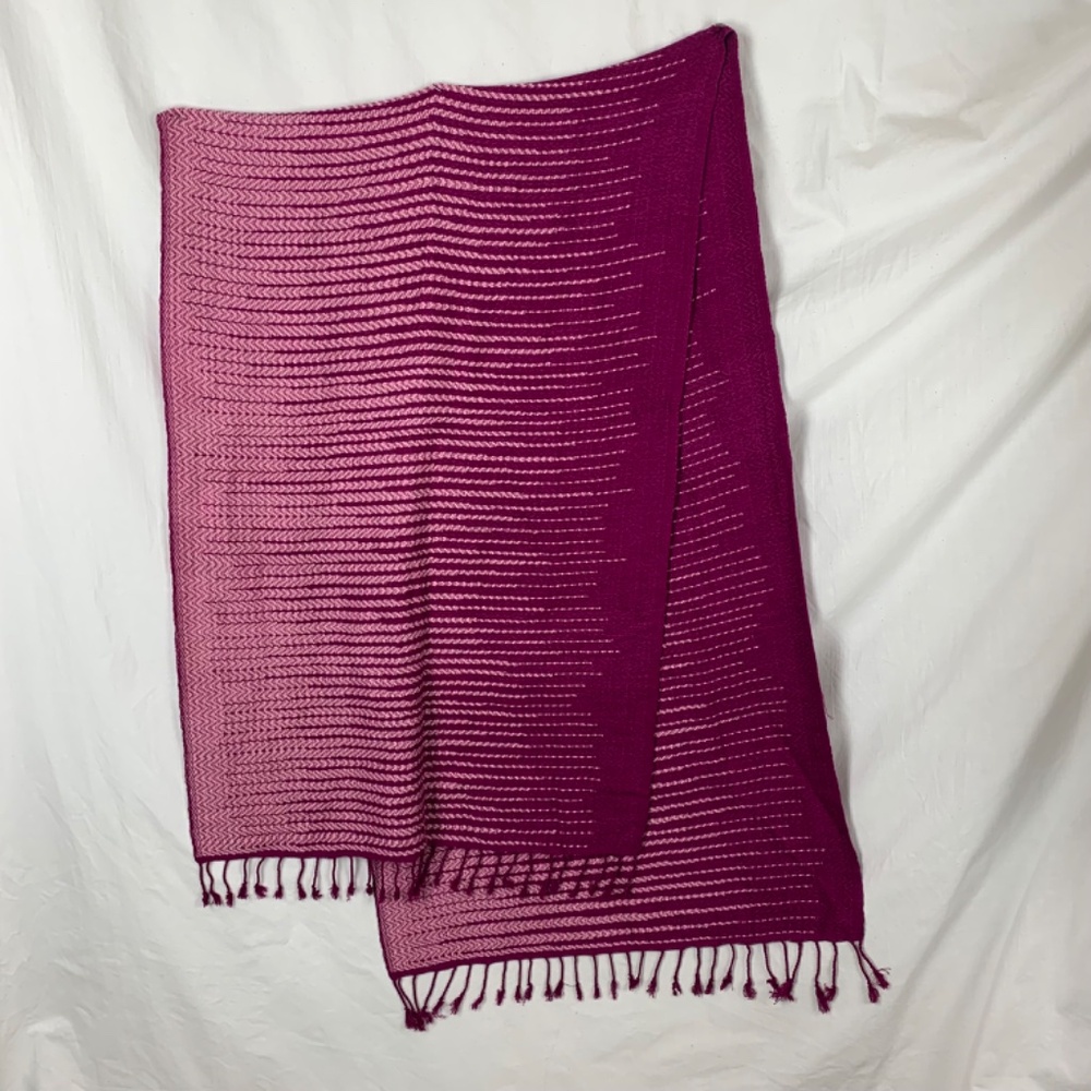 Soft Cotton Knit Long Shawl Lg Scarf Cranberry Decreasing Pink Stripes Excellent - Picture 3 of 10